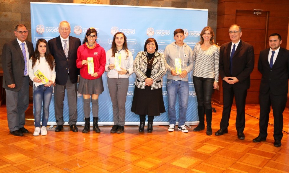 Cuatro jóvenes talentos recibieron Beca deportiva 