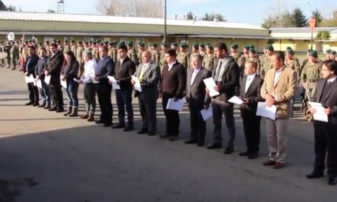 Reconocimiento a rescatistas de militares en accidente en Cochamó