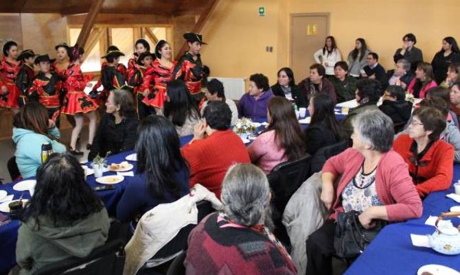 Tolerancia cero para la violencia contra la mujer, niños y adultos mayores 