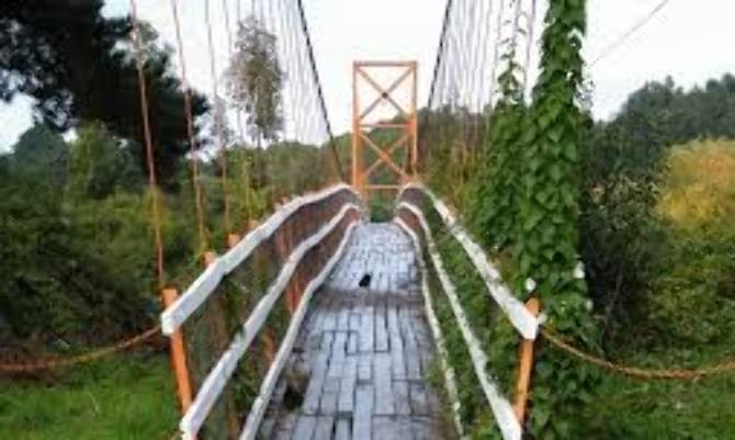 Colocarán materiales para reparar pasarela de Cancura
