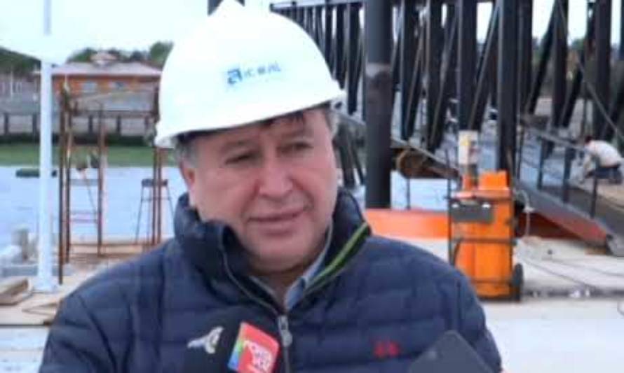 Avanza construcción de muelle de conectividad de Quellón