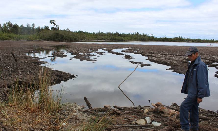 Presentan denuncia ante Consejo de Defensa del Estado por desecamiento de laguna Huayamó