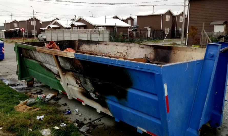 Incendio de tolva deja sin retiro de 13 mil kilos de basura en sector alto de Puerto Montt