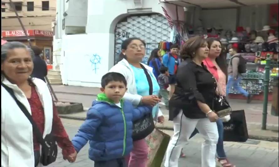 Comerciantes de calle Ramírez en la antesala de Navidad.