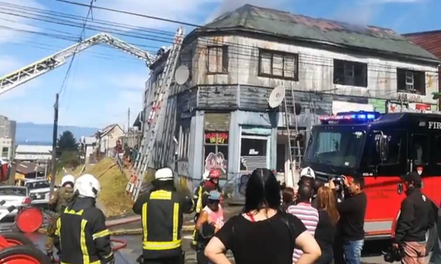 Incendio en Barrio Puerto afectó a antigua Casona