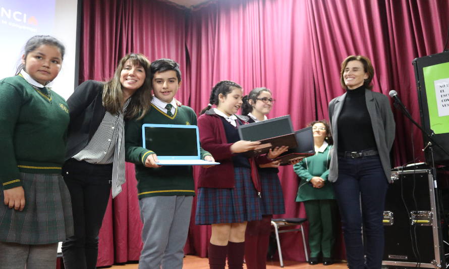 Entrega de computadores Mineduc arranca este lunes 20 en la Región