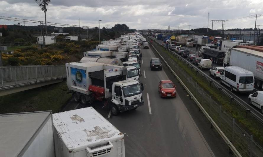 Diputado Ascencio denunció en la Fiscalía a camioneros en paro 