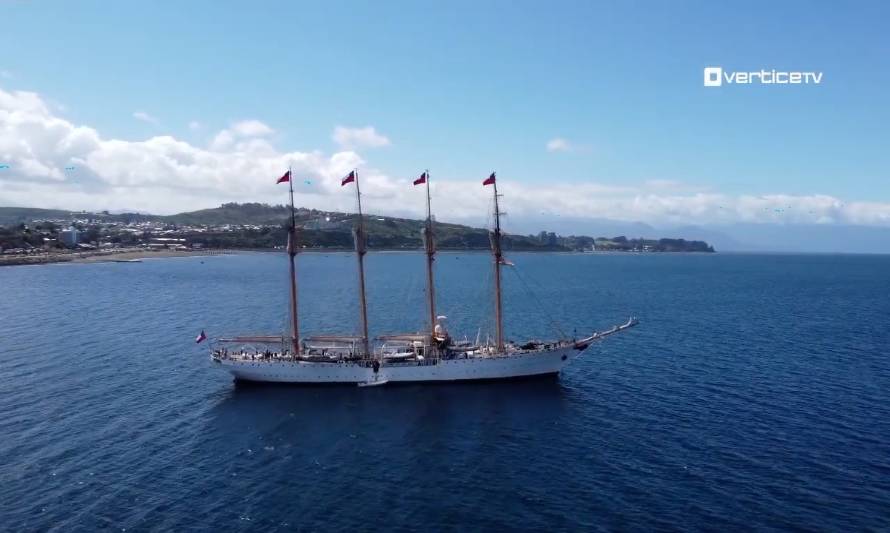 Tras 38 años recaló en Puerto Montt, el Buque Escuela Esmeralda