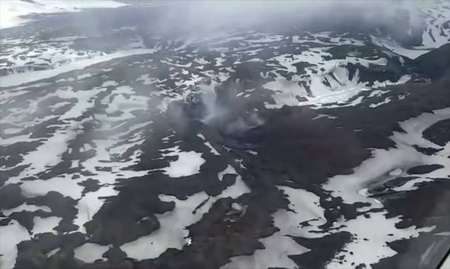 Monitorean actividad del Volcán Hudson