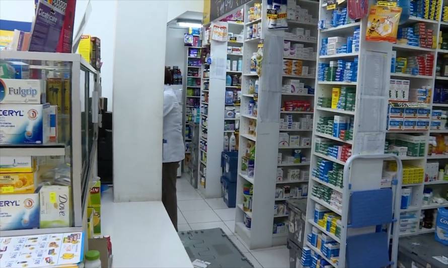 Oposición critíca propuesta del gobierno para regular precio de medicamentos