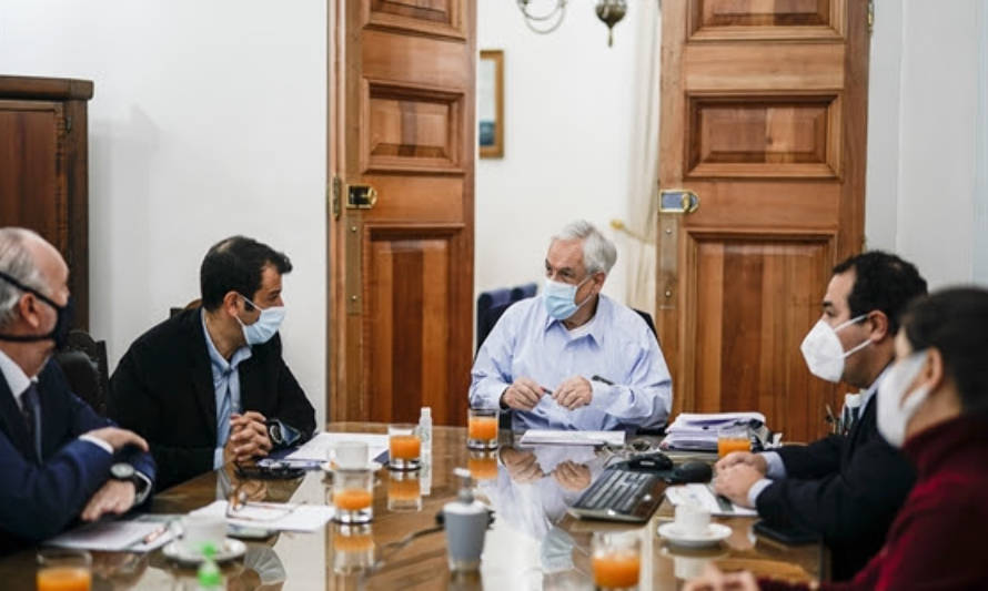 Presidente Piñera encabeza reunión de monitoreo de elecciones