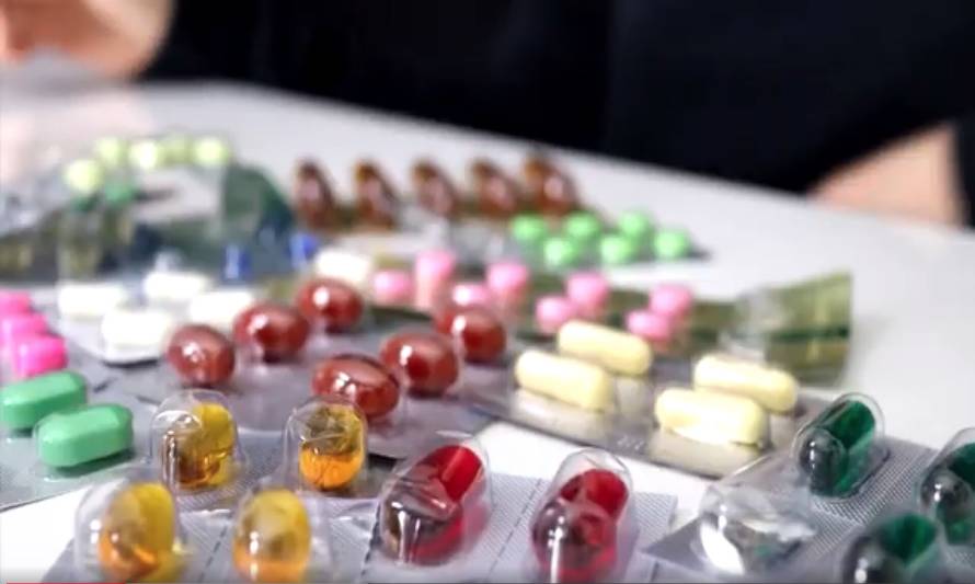 Aumento en consumo de medicamentos sin prescripción marcaron encuesta del SENDA y el MINSAL