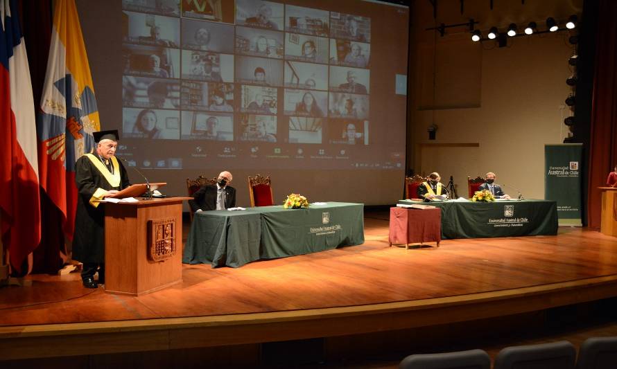 Consejo Superior Universitario proclamó al Dr. Hans Richter Becerra como nuevo Rector UACh