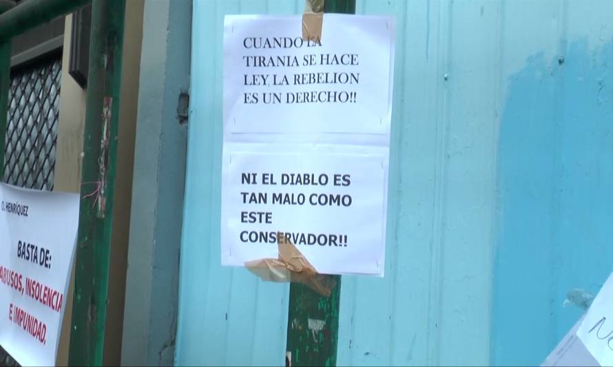 Protestan contra Conservador de Bienes Raíces de Osorno