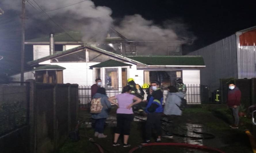 Incendio destruyó vivienda en Ancud