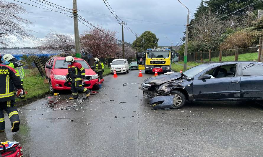 Dos mujeres y un hombre quedaron lesionados en accidente de tránsito