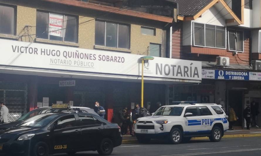 Desconocidos roban en céntrica notaría 