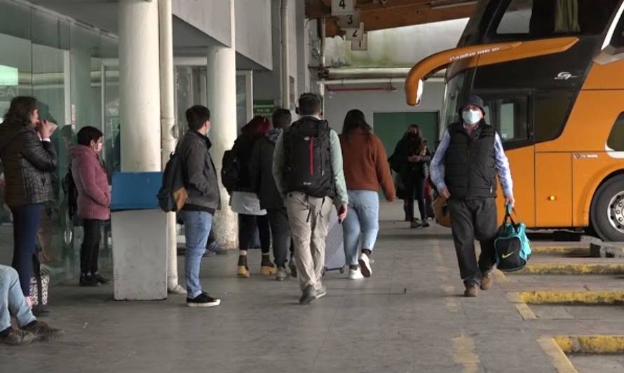 Terminal de Buses espera aumento en público y ya no quedan pasajes