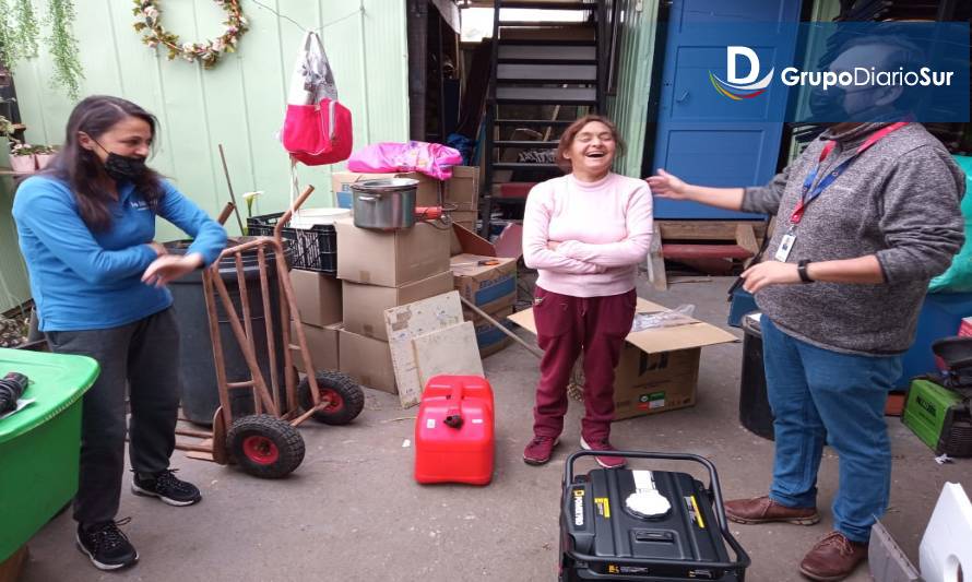 Saesa entrega sistema de respaldo a vecinos electrodependientes de Puerto Montt 