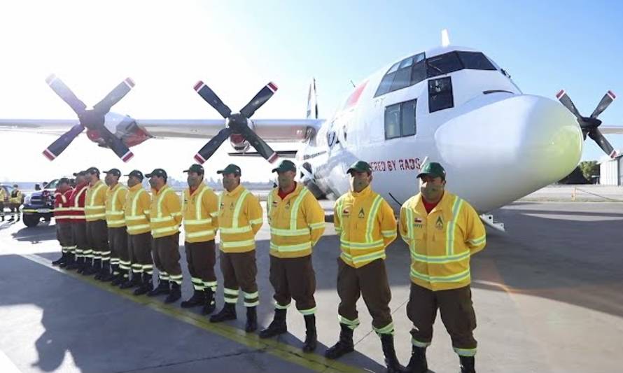 CONAF dispondrá de avión C-130 para combatir incendios forestales en todo el país