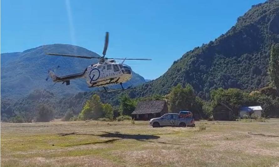 Sanos y salvos están los cinco tripulantes del helicóptero de la empresa Platinum que capotó en Cochamó 