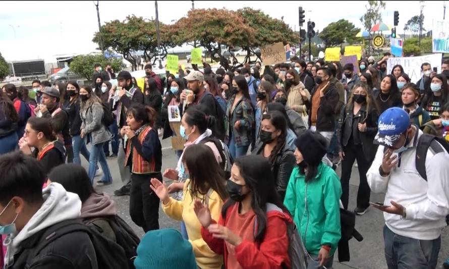 En orden y con consignas claras se desarrolló primera marcha estudiantil del 2022