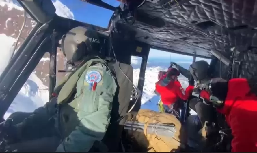 Rescatan a uno de los efectivos militares que se encontraba extraviado en el volcán Puntiagudo