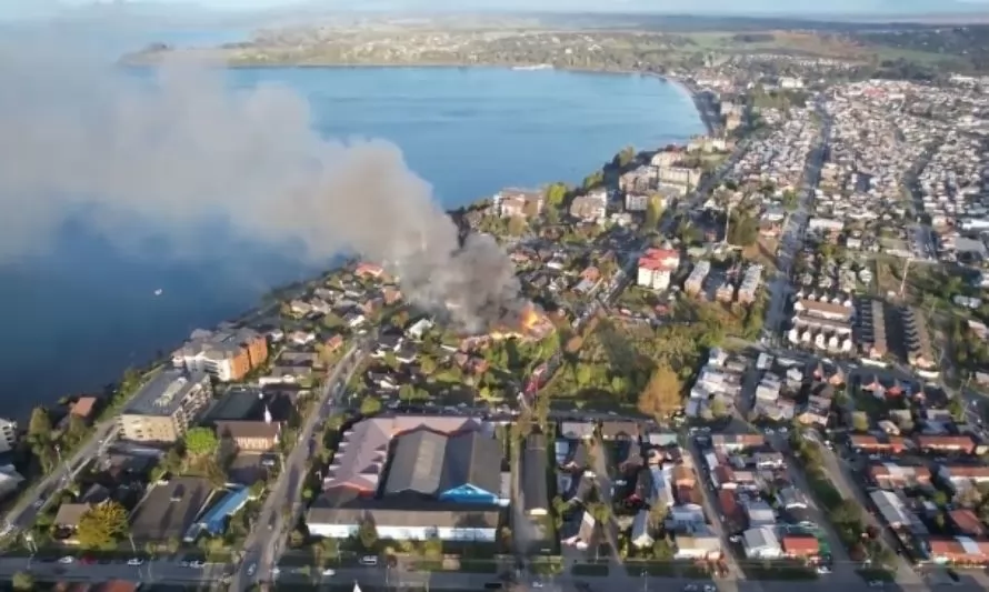 Incendios en Puerto Montt y Puerto Varas dejaron cuantiosos daños y personas lesionadas