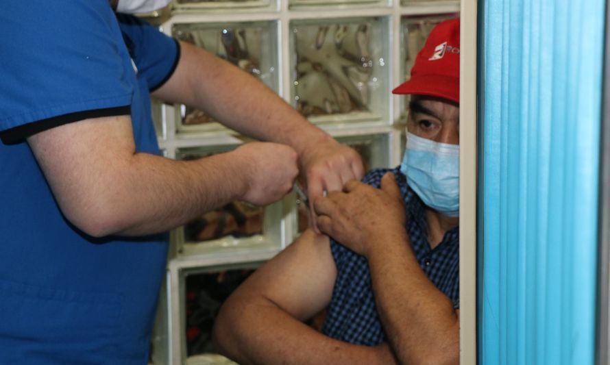 Autoridades reiteran llamado a vacunarse en puntos dispuestos en la provincia de Osorno  