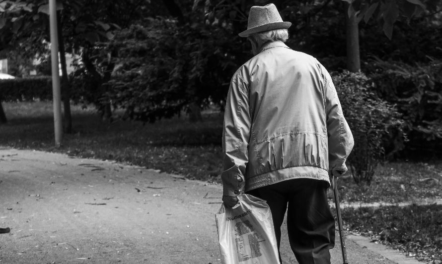 Especialistas debatieron sobre soledad, participación e inclusión en la vejez