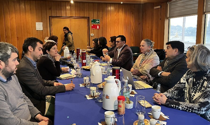 Ministra de Ciencias destaca nivel de investigaciones de Centro I-mar de Universidad de Los Lagos