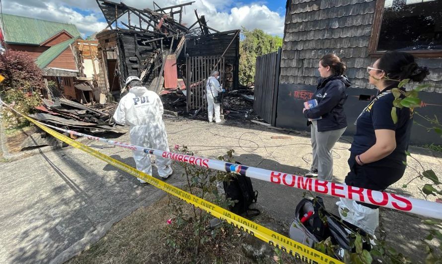 Municipalidad de Puerto Varas se querella por delito de incendio y destrucción de monumento nacional