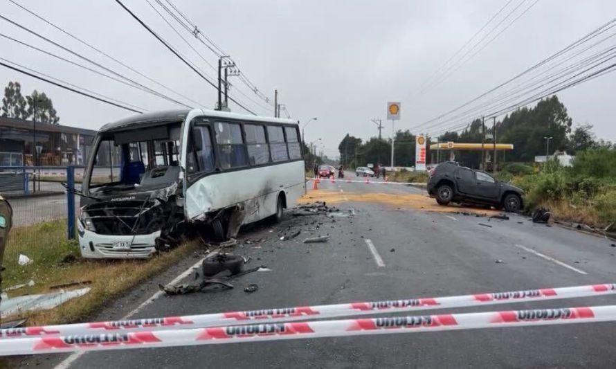 Dos hermanos fallecieron en accidente de tránsito ocurrido en la ruta a Alerce