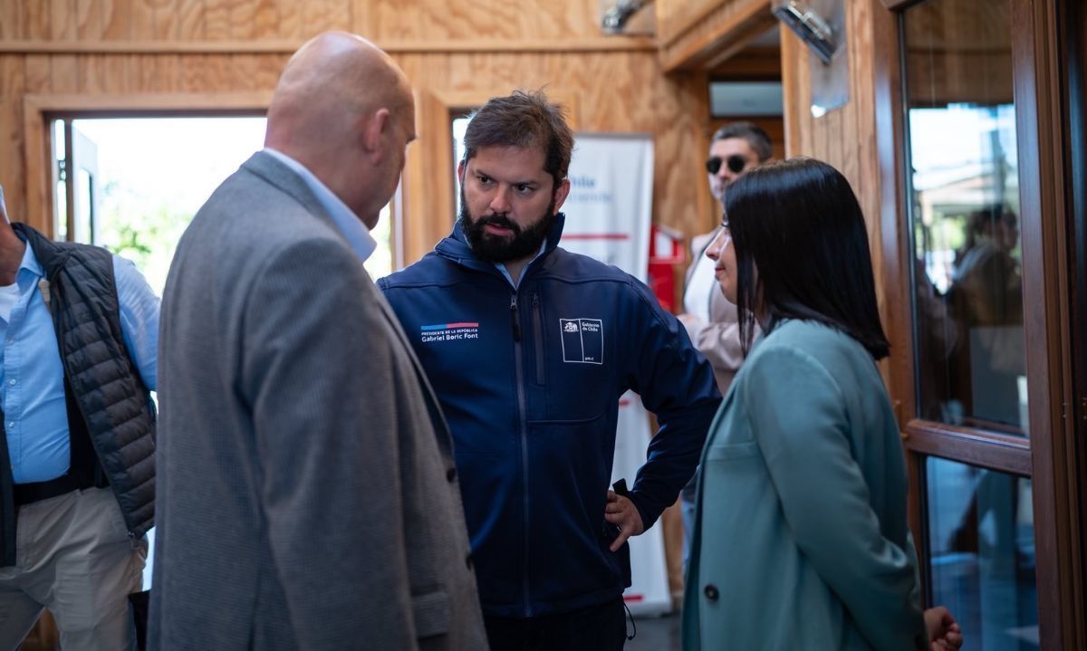 Presidente Gabriel Boric reanuda actividades en Chiloé tras vacaciones