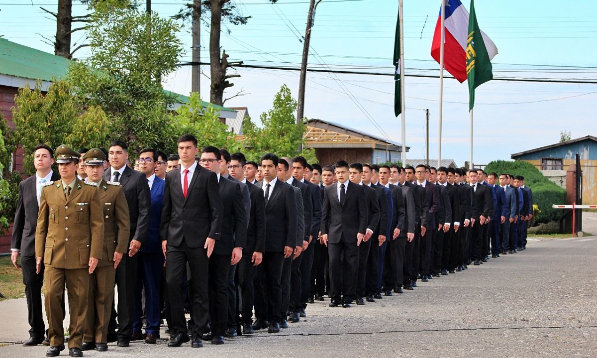 Carabineros recibe 130 nuevos alumnos en el Grupo de Formación Puerto Montt