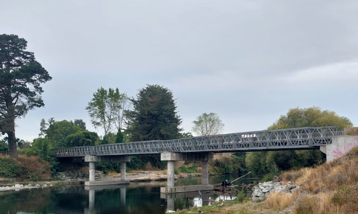 Entregan terreno a constructora que realizará obras de reposición del Puente Cancura