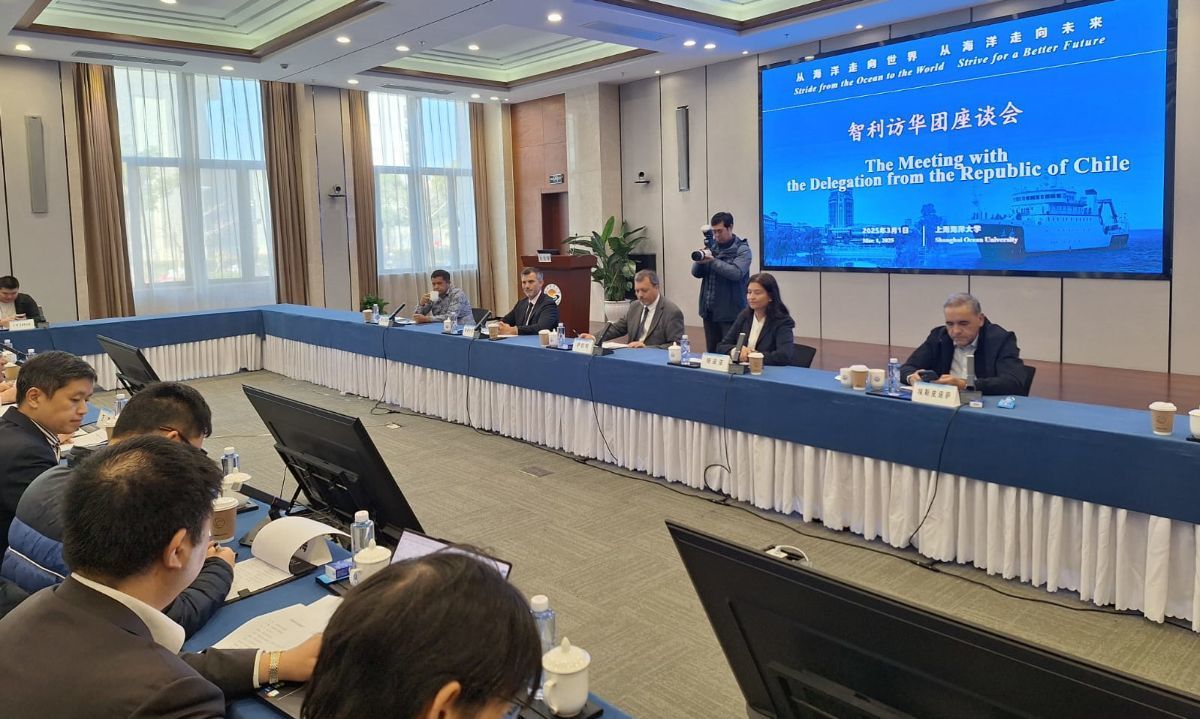 Senador Fidel Espinoza finaliza gira en China con compromisos en pesca y cooperación tecnológica