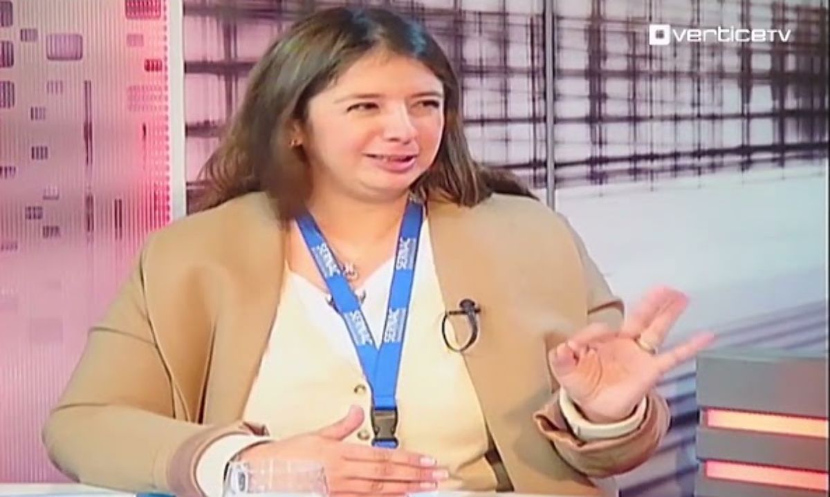 Directora regional del SERNAC en Los Lagos llama a denunciar malas prácticas tras voladura de techumbre en condominio