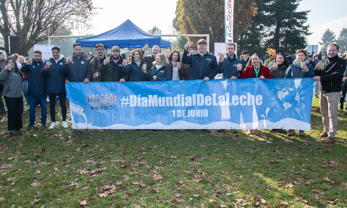 La actividad se realizó en el Liceo Bicentenario Adolfo Matthei.