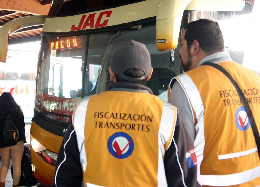 Refuerzan campaña de prevención del uso de cinturón de seguridad en el transporte pública por semana santa